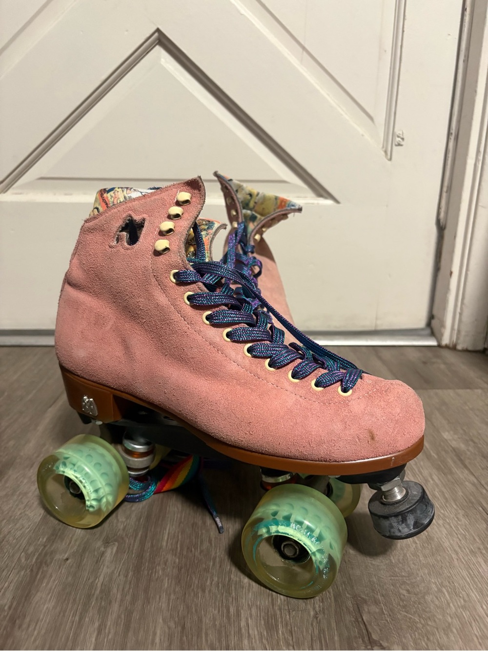Moxi Lolly Outdoor Complete Roller Skates - Strawberry Pink Suede